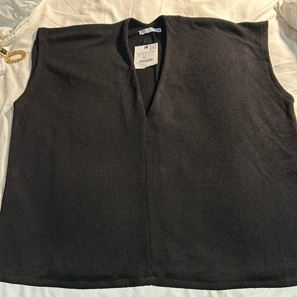Zara knit Sweater - Picture 1 of 3